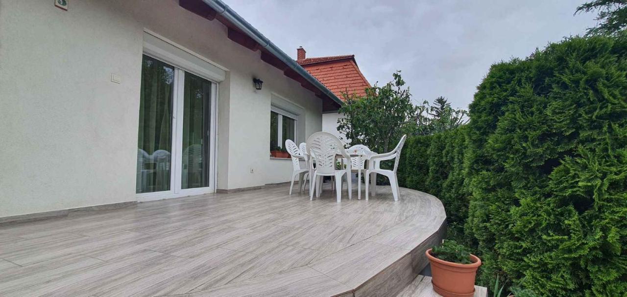 In Keszthely/balaton 39648 Holiday home *